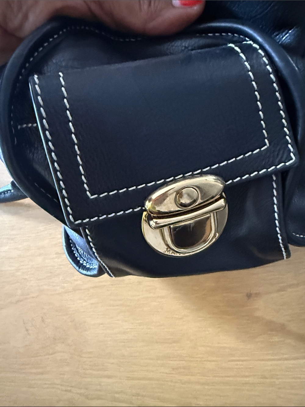 Vintage Marc Jacobs Black Leather Satchel with Gold Hardware - Picture 3 of 6